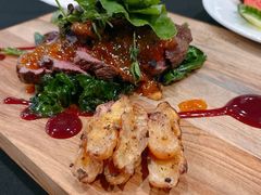 -Bully Hayes Restaurant & Bar