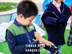 -蓝色港湾停车场