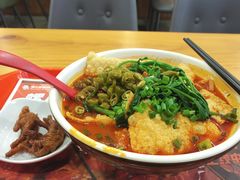 招牌螺蛳粉-螺小胖柳州螺蛳粉(钟楼总店)