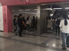 -红土地(地铁站)