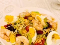 鸡蛋虾仁蔬菜色拉-馨园villa融合菜(东山店)