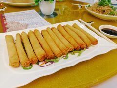 百搭鲜虾脆香卷-广州塔晖粤轩中餐厅