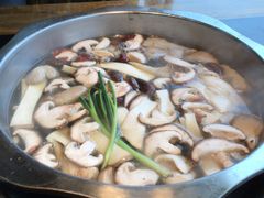 菌汤锅-纸盐河码头火锅(十八梯店)