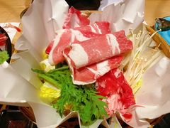 -枝魯枝魯自助料理