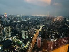 -上海龙之梦万丽酒店