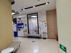 -柏乐口腔医院·舒适化无痛种植牙中心(东盟商务区院)