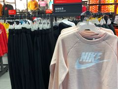 -NIKE佛山胜利换季优惠店