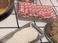 -鹿鸣山草本茶香火锅(园西路店)