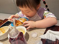 -广州万富希尔顿酒店·感趣自助餐厅·金秋蟹宴生蚝海鲜刺身