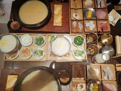 -银米·云南传统过桥米线(双廊黑金冠店)