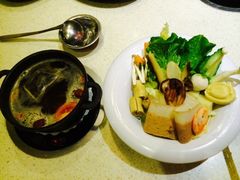 一叶一世界藏茶素食火锅-一叶一世界•素食餐厅(环球中心店)