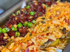 -宏兴烤鱼山庄(宣恩总店)