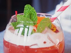 -弦月窗LUNETTE BY AMANDA(复兴路店)