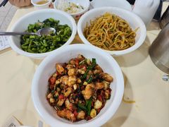 -笨罗卜浏阳菜馆(太平街店)
