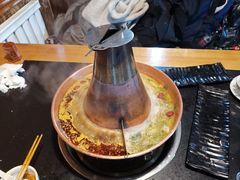 -果松木炭酸菜铜火锅·外婆参鸡汤