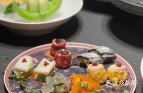 Assorted Dim Sum Platter