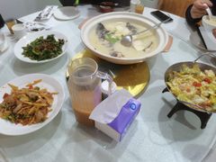 -鄱阳湖·江西小炒·瓦罐煨汤(五道口店)