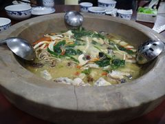 -姚记抚仙湖石锅鱼庄