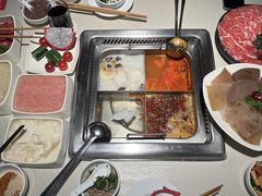 -海底捞火锅鲜切牛肉主题店(长寿路店)