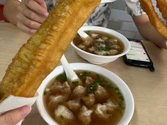 -张阿三馄饨店