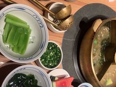 -巴奴毛肚火锅(龙湖锦艺城店)