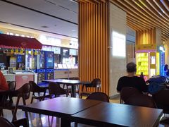 等候区-博纳国际影城IMAX(中央大道店)