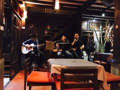 -Dash Teak House