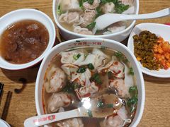 -南城香·饭香串香馄饨香(青年路店)