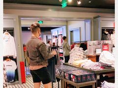 -Hollister(天环广场店)