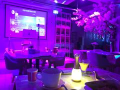 -樱花里音乐餐吧·牛扒椰子鸡(东圃店)