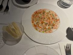 深海红魔虾配秋日酥梨-LESCEDARS Brasserie Bistro香柏树