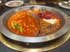 -沸炉重庆老火锅(军事博物馆店)