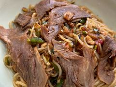 -万方圆拌粉瓦罐汤(五湖国际店)