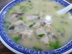 -亚忠小吃店(曾厝垵店)