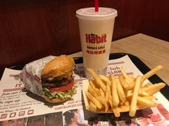 -The Habit Burger Grill 哈比特汉堡(复兴soho店)