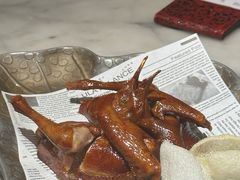 -蝴蝶里·粤菜·点心(滨江龙湖店)