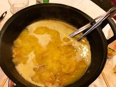 -鲜入围煮花胶鸡海鲜火锅