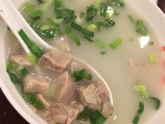 本帮肚肺汤-三两春(浦三路店)