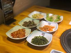 -唯成•韩国炭火烤肉 유성고기