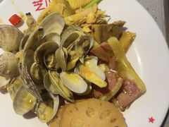 -芝小官毛肚火锅海鲜自助(苏州吴江区万宝店)