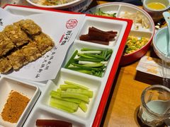 -肘子酥•天津一绝•特色捞面(德云社店)