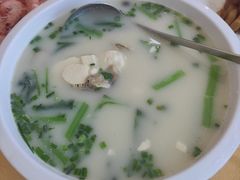 -鹏城人家海鲜酒家·23年老字号(较场尾店)