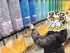 -m豆巧克力世界(上海世茂广场店)