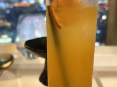 -鲜璟台·地标景观餐厅(上海中心店)