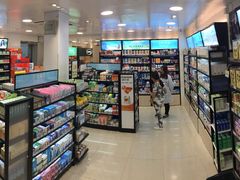 店內西药及保健品区-便民药房(喷水池店)