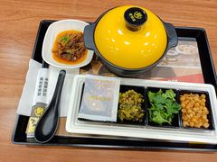 砂锅牛肉米线-老娘舅(西湖文化广场店)