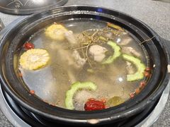 -野迹·石橄榄鸡·烧烤(新洲店)