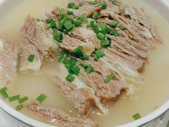 清汤牛崩沙腩-新仙清汤牛腩(铜锣湾店)
