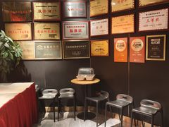 -自己人·宜昌菜(水悦城店)