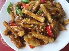 -明月食府(二区干二路店)